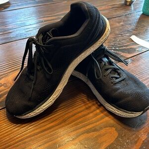 Women’s Altra Escalante - size 8.5